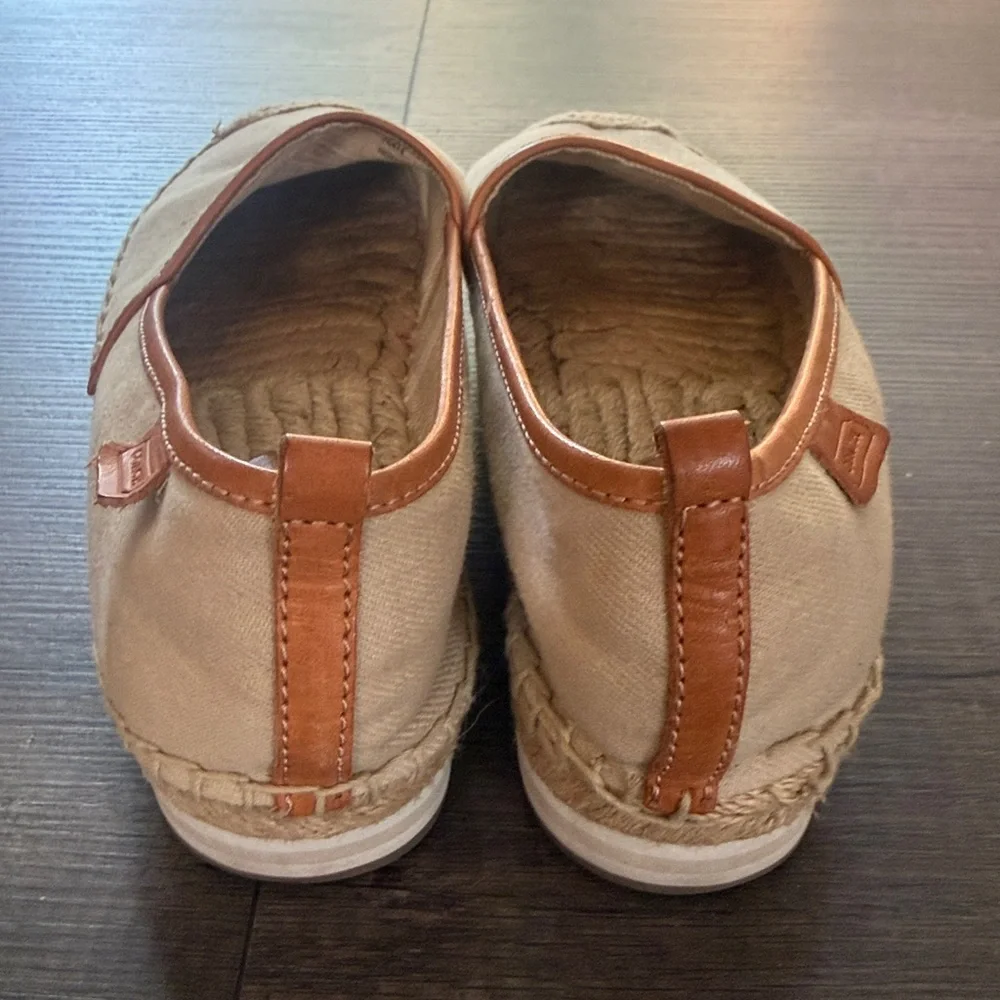 Coach Roxann Canvas Espadrilles Leather Trim Slip On Flats Beige Size 7